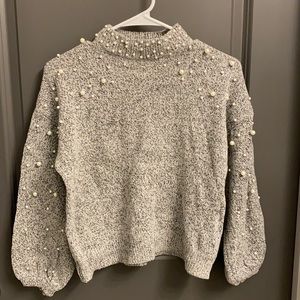 Grey sweater with pearl details